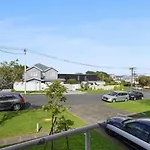 Renovated Takapuna 2Br Apt L Parking L Skytower